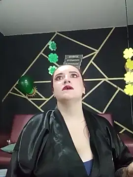 Snapshot of Gelena_Black chatting on 03-19-25, 06:23 Gelena Black online show from 03-19-25, 06:23