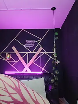 Gelena Black online show from 11-20-25, 12:05