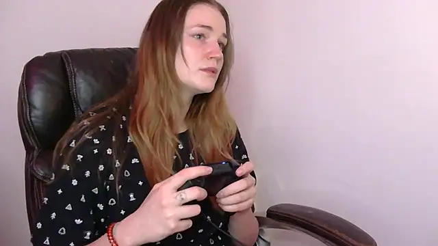 Snapshot of KLEOKILLS chatting on 01-01-25, 09:31 KLEOKILLS online show from 01-01-25, 09:31