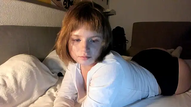 Snapshot of SayYesToHeaven chatting on 02-11-26, 01:21 SayYesToHeaven online show from 02-11-26, 01:21