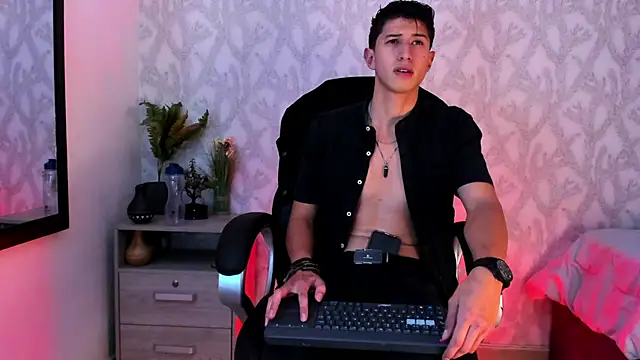 Dorianmistery2322  online show from 12-28-24, 11:09