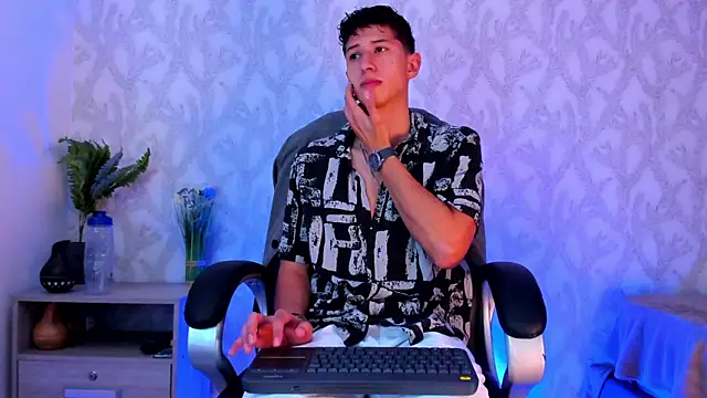 Dorianmistery2322  online show from 01-25-25, 08:42