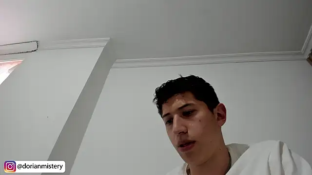 Dorianmistery2322  online show from 02-18-26, 08:49