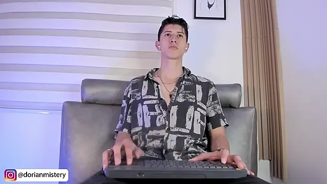 Dorianmistery2322  online show from 03-24-26, 11:21