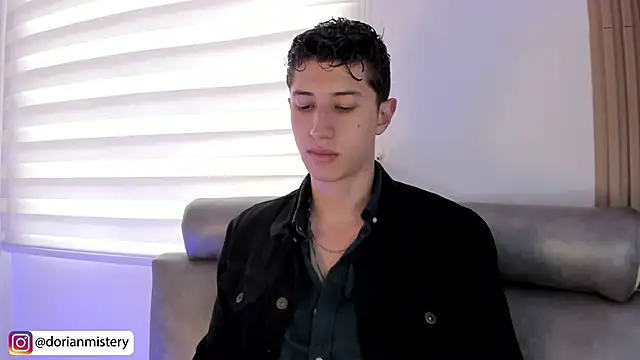 Dorianmistery2322  online show from 03-26-26, 07:30