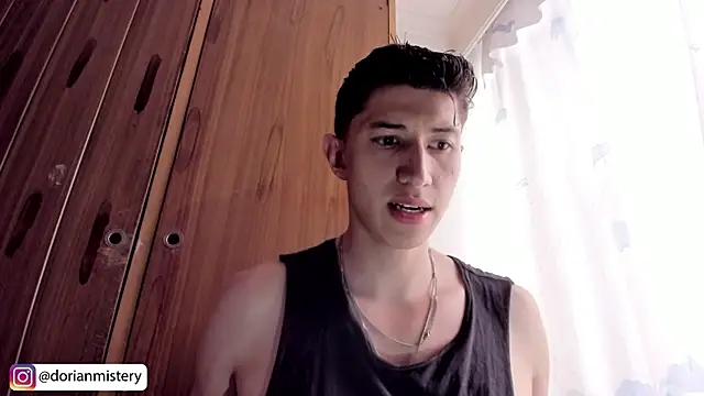 Dorianmistery2322  online show from 04-09-26, 03:39