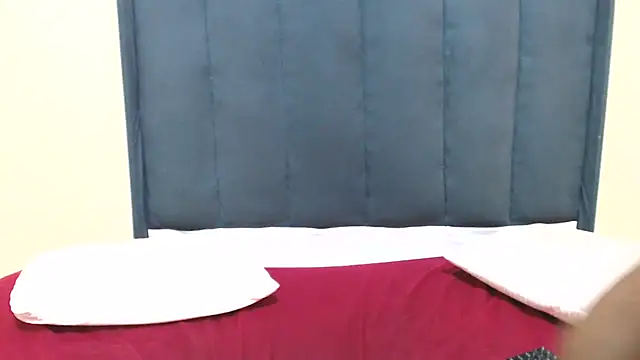 kittykhloe22 online show from 03-10-25, 06:16