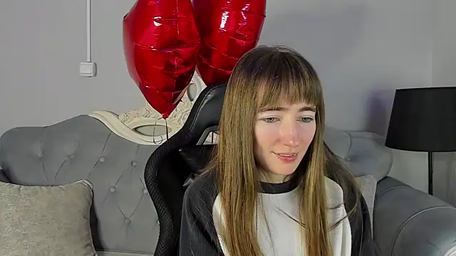 Snapshot of MillicentFarrell chatting on 02-06-25, 02:26 MillicentFarrell online show from 02-06-25, 02:26