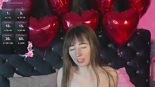 Snapshot of MillicentFarrell chatting on 02-13-25, 01:19 MillicentFarrell online show from 02-13-25, 01:19