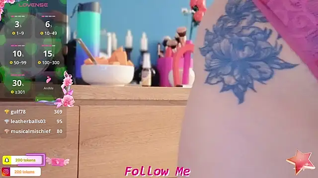 QueenYsuRey online show from 02-14-25, 12:47