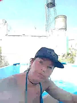 Snapshot of sweetbabyass chatting on 03-05-25, 05:29 sweetbabyass online show from 03-05-25, 05:29