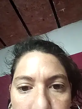 Snapshot of sweetbabyass chatting on 10-28-25, 03:04 sweetbabyass online show from 10-28-25, 03:04