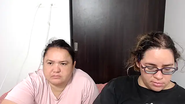 Snapshot of dirtys_games_play chatting on 10-29-25, 01:35 dirtys games play online show from 10-29-25, 01:35