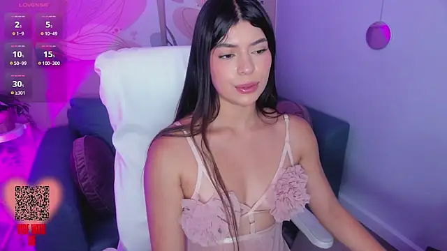 MiaDlucca online show from 12-12-24, 08:43