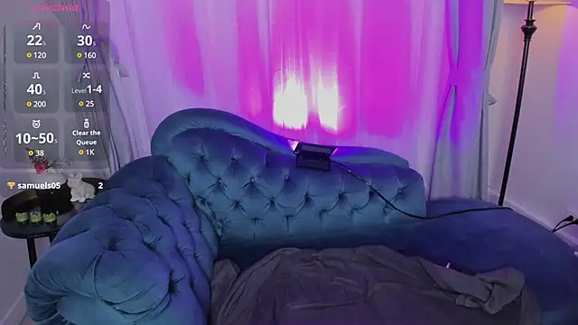 MiaDlucca online show from 02-23-25, 07:22