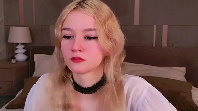 NaomiLoys online show from 03-07-25, 11:49