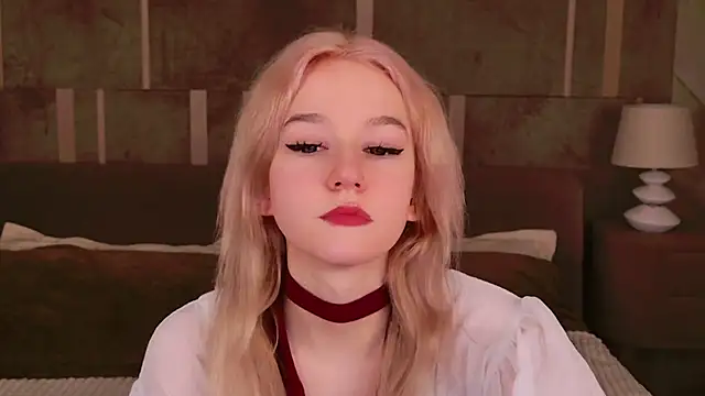 NaomiLoys online show from 03-16-25, 06:55