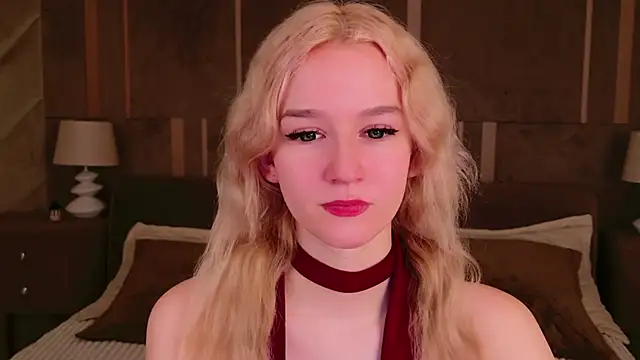 NaomiLoys online show from 03-22-25, 03:42