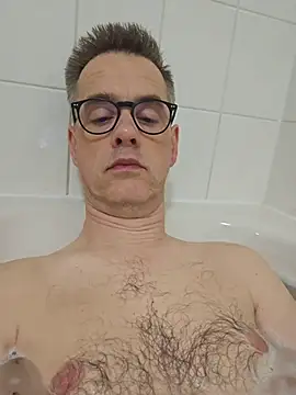 Hectorthyssen1 online show from 04-15-26, 08:09