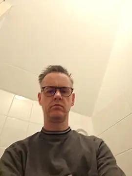 Hectorthyssen1 online show from 04-29-26, 12:09