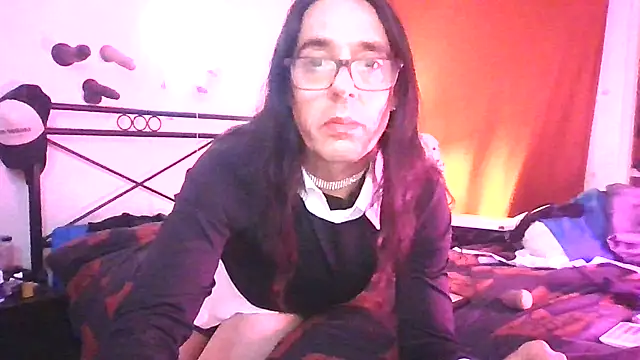 Snapshot of ingrid1982 chatting on 09-13-25, 04:18 ingrid1982 online show from 09-13-25, 04:18