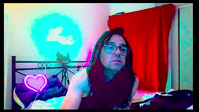 ingrid1982 online show from 04-05-26, 02:47