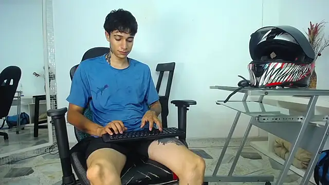 Zacktk7 online show from 01-16-25, 08:03