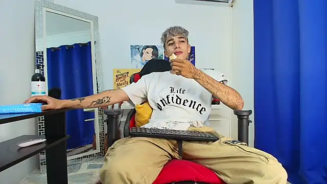 Zacktk7 online show from 03-10-25, 08:23