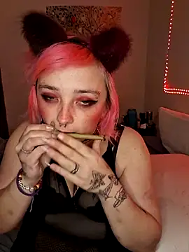 IzanamiNova online show from 03-21-25, 06:27