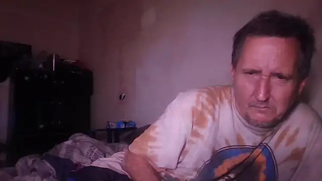 Snapshot of George48 chatting on 11-21-25, 05:39 George48 online show from 11-21-25, 05:39