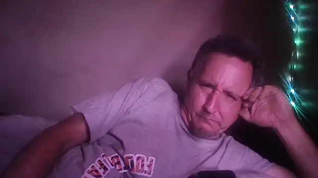 Snapshot of George48 chatting on 11-24-25, 05:18 George48 online show from 11-24-25, 05:18