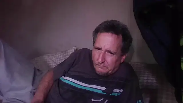 Snapshot of George48 chatting on 12-03-25, 04:31 George48 online show from 12-03-25, 04:31