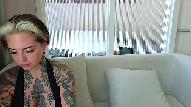 Alexandersonxo online show from 04-27-26, 02:20