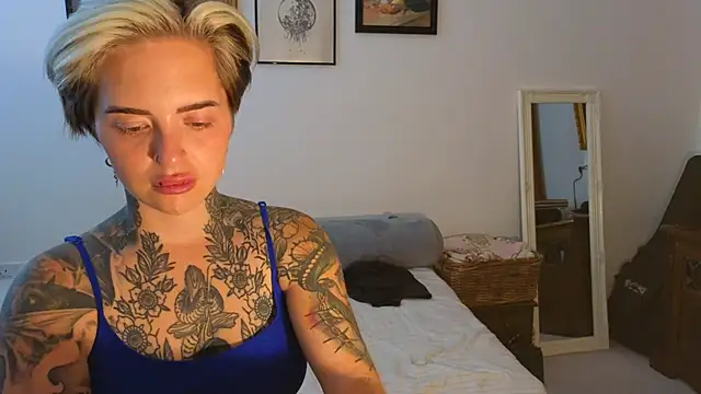 Alexandersonxo online show from 07-01-26, 10:17