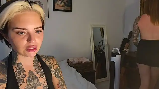 Alexandersonxo online show from 07-28-26, 06:20