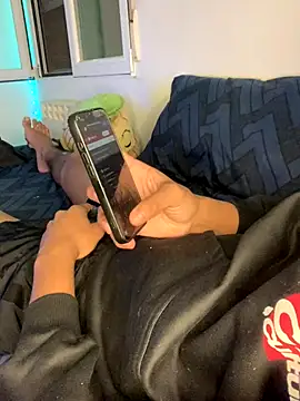 Ryan-hot online show from 10-12-25, 08:19