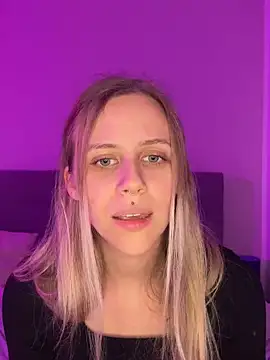 Snapshot of lunawolf21 chatting on 12-08-24, 07:11 lunawolf21 online show from 12-08-24, 07:11