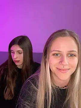 Snapshot of lunawolf21 chatting on 12-10-24, 08:40 lunawolf21 online show from 12-10-24, 08:40