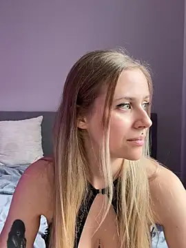 Snapshot of lunawolf21 chatting on 12-26-24, 11:21 lunawolf21 online show from 12-26-24, 11:21