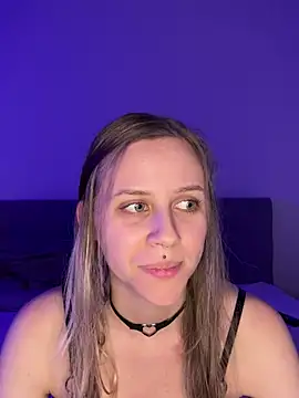 Snapshot of lunawolf21 chatting on 12-28-24, 08:36 lunawolf21 online show from 12-28-24, 08:36