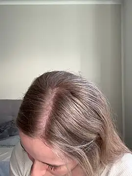 Snapshot of lunawolf21 chatting on 03-05-25, 07:05 lunawolf21 online show from 03-05-25, 07:05