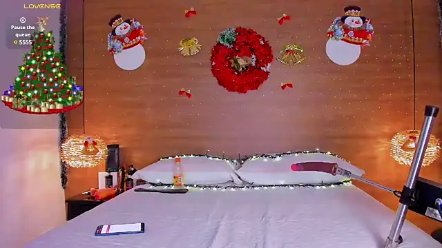 Snapshot of gisellove1 chatting on 12-30-24, 04:20 gisellove1 online show from 12-30-24, 04:20