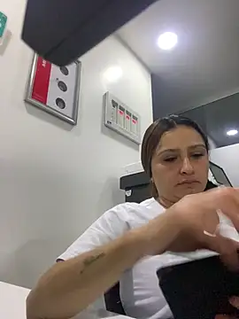 Snapshot of Keittly_ chatting on 02-27-25, 06:29 Keittly  online show from 02-27-25, 06:29