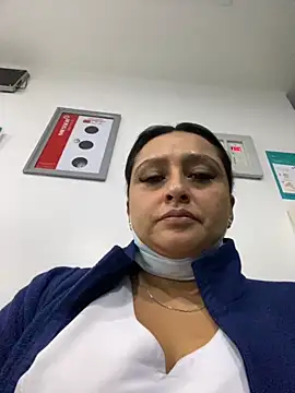 Snapshot of Keittly_ chatting on 10-17-25, 02:59 Keittly  online show from 10-17-25, 02:59