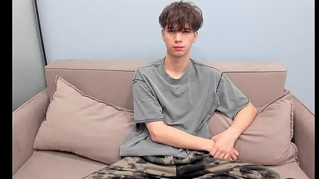 Im Shine Guy online show from 10-18-25, 02:36