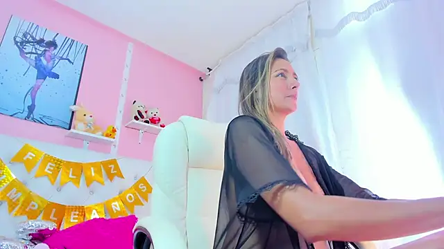 vivianne scott online show from 12-27-24, 06:42