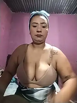 Snapshot of Milena1024 chatting on 06-06-26, 11:15 Milena1024 online show from 06-06-26, 11:15