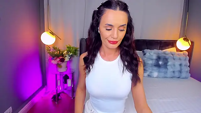 Snapshot of CarlaWhite chatting on 05-25-26, 03:45 CarlaWhite online show from 05-25-26, 03:45
