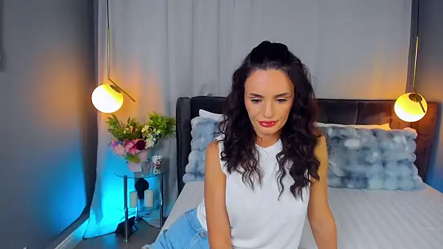 Snapshot of CarlaWhite chatting on 05-28-26, 03:37 CarlaWhite online show from 05-28-26, 03:37