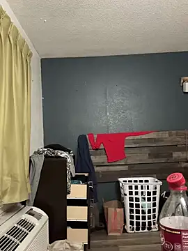 HotMessStilltheBest online show from 01-13-25, 01:56